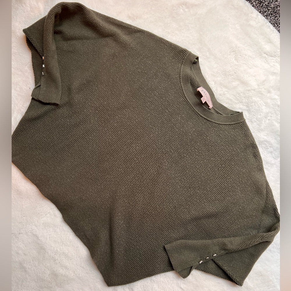 Philosophy Cropped Hunter Green Sweater.